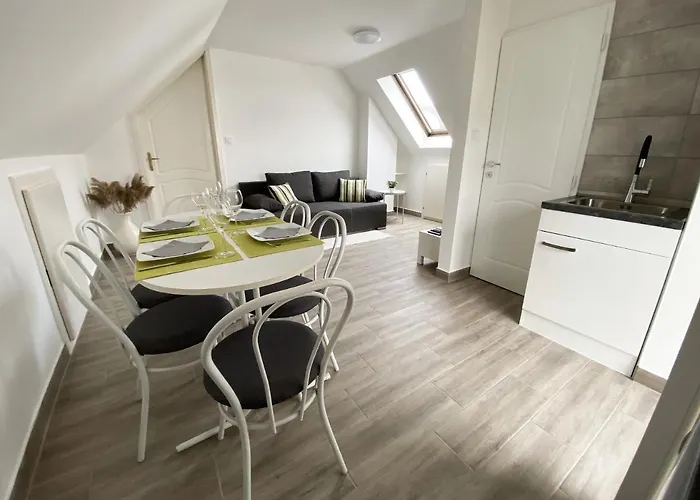 Apartament Andrea *